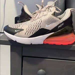 Nike Air Max 270